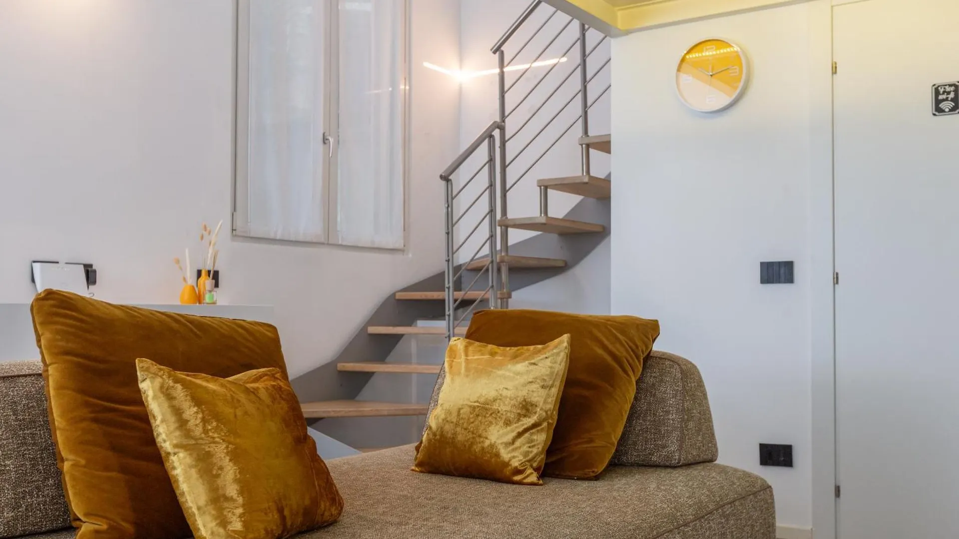 Apartament Luxury Design Studio Clefi Mediolan 0*,  Włochy